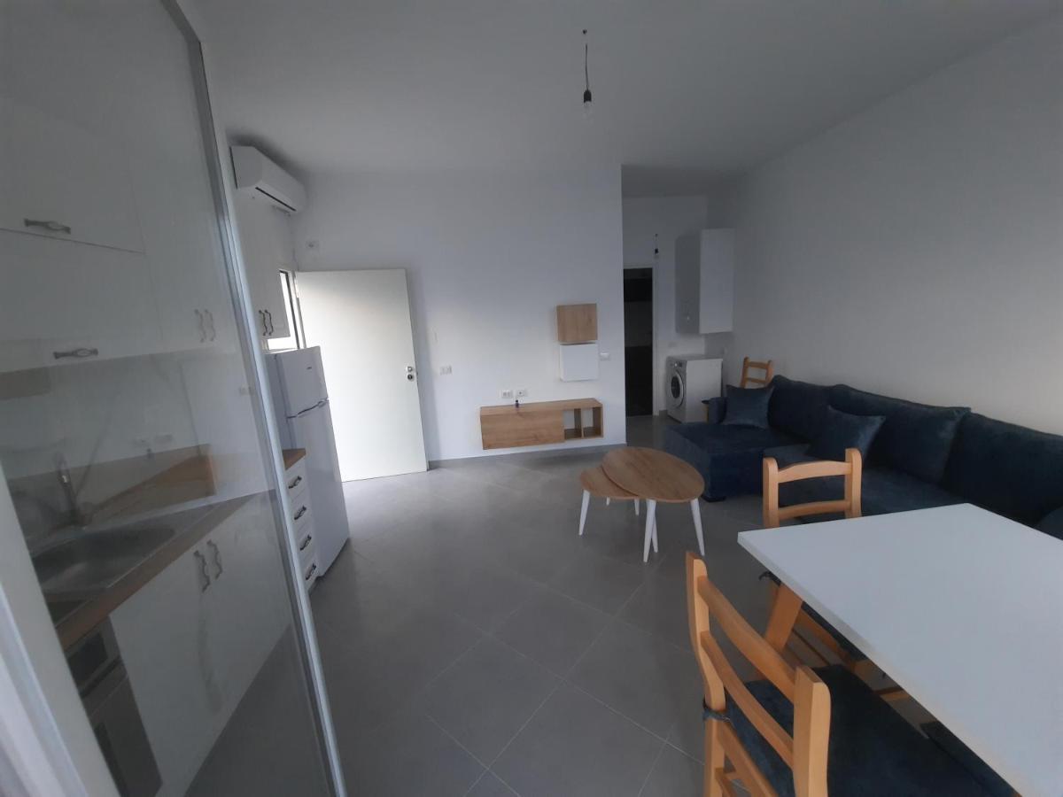 Flower Hill Vlore Exterior photo