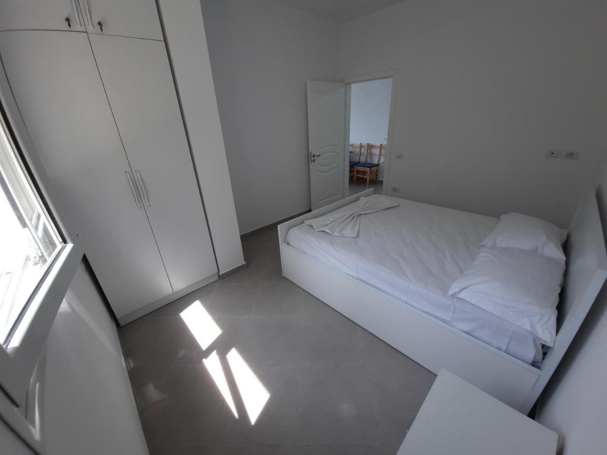 Flower Hill Vlore Exterior photo